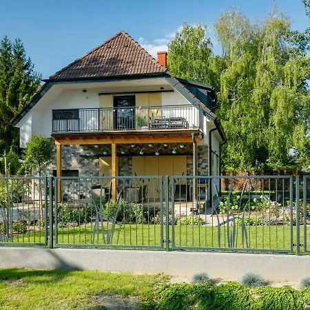 Erika By Interhome Apartman Balatonszarszo